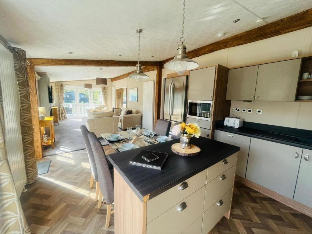 Rosie'S Rest With Hot Tub Vila Barmby on the Moor Exterior foto